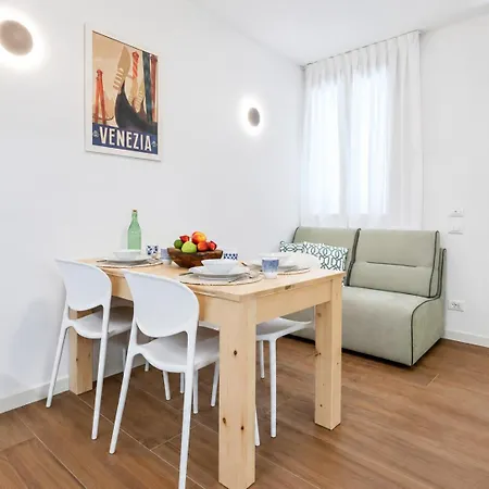 Finalmente A Casa, Nuovo, E Senza Scale Venedig